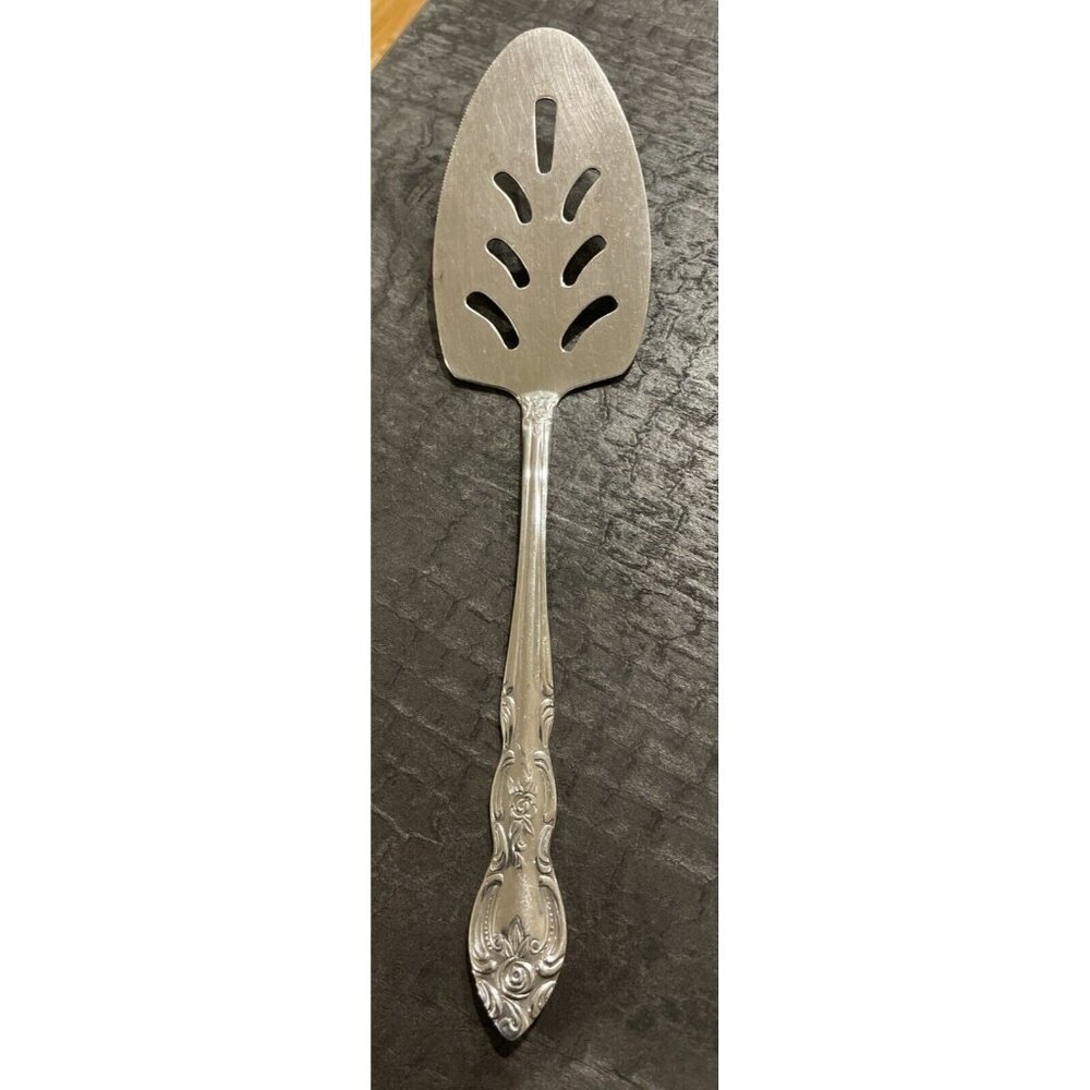 Lusterware Ornate Rose Pattern Pierced All Stainless Pie Server Korea‎ Vintage